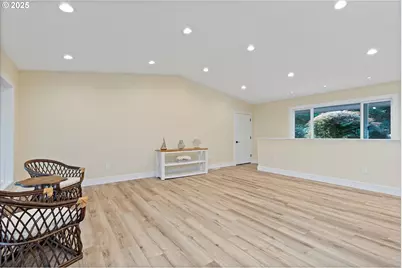 889 Olalla Rd, Toledo, OR 97391 - Photo 6