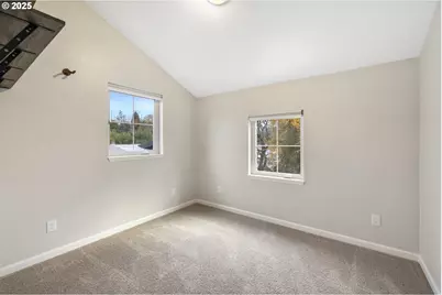 130 W 1st Ave, Estacada, OR 97023 - Photo 32