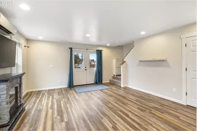 130 W 1st Ave, Estacada, OR 97023 - Photo 22
