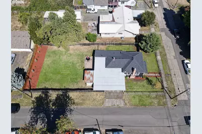545 S 8th St, Cottage Grove, OR 97424 - Photo 42