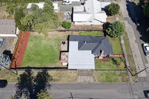 545 S 8th St, Cottage Grove, OR 97424 - Photo 42
