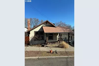 518 NW 4th St, Pendleton, OR 97801 - Photo 1