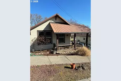 518 NW 4th St, Pendleton, OR 97801 - Photo 2
