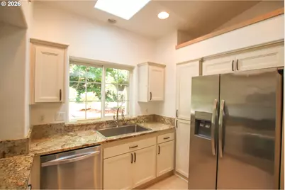 3330 31st St, Florence, OR 97439 - Photo 8