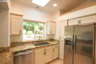 3330 31st St, Florence, OR 97439 - Photo 8