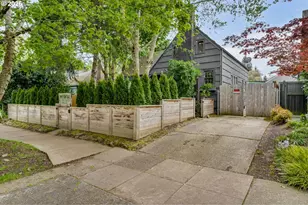1332 NE Fremont St, Portland, OR 97212 - Photo 8