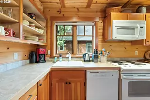 56483 McKenzie Hwy, McKenzie Bridge, OR 97413 - Photo 10