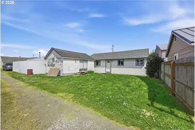 125 N 8th St, Lakeside, OR 97449 - Photo 24