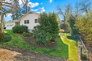 4081 Hawthorne Ave NE, Salem, OR 97301 - Photo 2