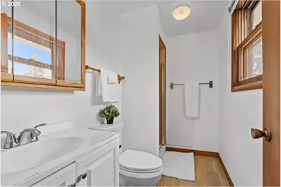 4081 Hawthorne Ave NE, Salem, OR 97301 - Photo 30