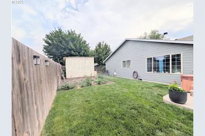 10408 S E St, Island City, OR 97850 - Photo 38
