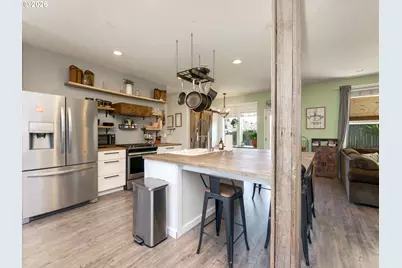 307 NW 104th St, Vancouver, WA 98685 - Photo 8