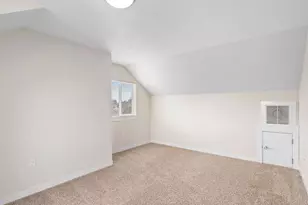 138 NE 109th Ave, Portland, OR 97220 - Photo 28