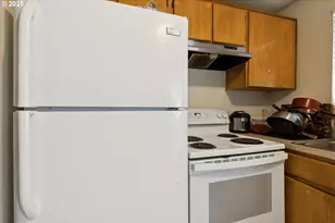 2523 SE 138th Ave, Portland, OR 97236 - Photo 10