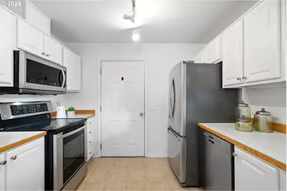 16248 SW Audubon St #101, Beaverton, OR 97003 - Photo 24