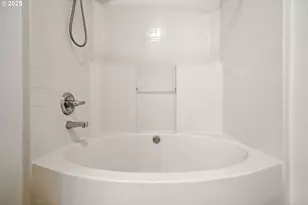 16248 SW Audubon St, Beaverton, OR 97003 - Photo 36