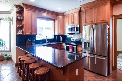 6107 NE Erin Way, Vancouver, WA 98686 - Photo 14