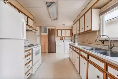 2681 SE River Rd #8, Hillsboro, OR 97123 - Photo 10