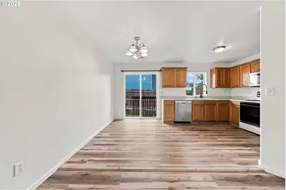 106 SE Lebleu Ln, Winston, OR 97496 - Photo 8