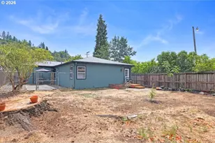 1402 SE Ct Ave, Roseburg, OR 97470 - Photo 24