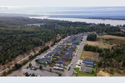 891 Kentucky Ave, Coos Bay, OR 97420 - Photo 30