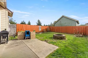 891 Kentucky Ave, Coos Bay, OR 97420 - Photo 24