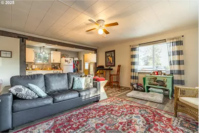 97799 Hanscam Ln, Brookings, OR 97415 - Photo 8