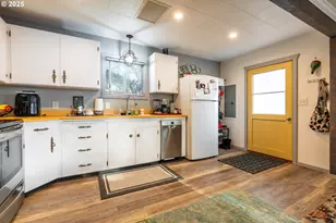 97799 Hanscam Ln, Brookings, OR 97415 - Photo 10