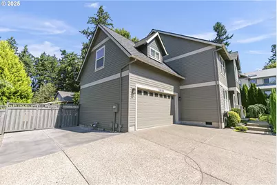 10534 SW 80th Ave, Portland, OR 97223 - Photo 2
