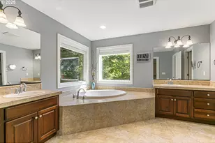 10534 SW 80th Ave, Portland, OR 97223 - Photo 16