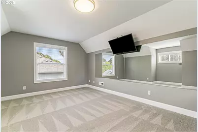 10534 SW 80th Ave, Portland, OR 97223 - Photo 38