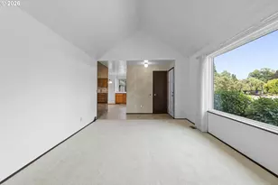 17920 NW Tillamook Dr, Portland, OR 97210 - Photo 8
