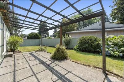 17920 NW Tillamook Dr, Portland, OR 97210 - Photo 40