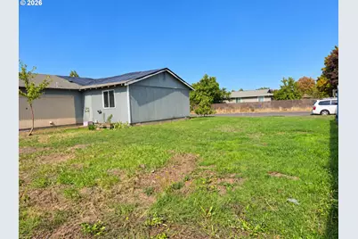 280 Crona St, Junction City, OR 97448 - Photo 6