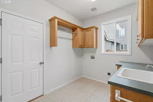 834 Van Buren Dr, Salem, OR 97304 - Photo 20