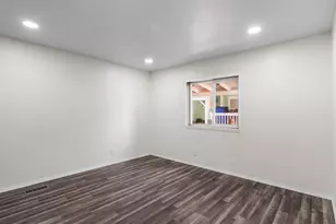 8300 NE Quatama St, Hillsboro, OR 97006 - Photo 14
