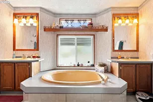3700 Babcock Ln, Eugene, OR 97401 - Photo 18