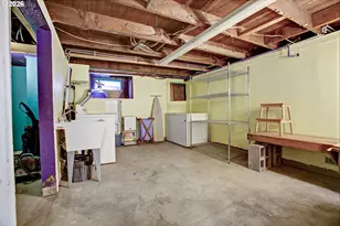 9318 N Tyler Ave, Portland, OR 97203 - Photo 26