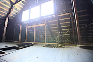 9318 N Tyler Ave, Portland, OR 97203 - Photo 30