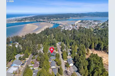 830 SW Dolores Dr, Waldport, OR 97394 - Photo 2