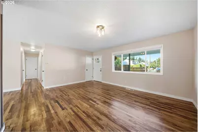 2126 SE 162nd Ave, Portland, OR 97233 - Photo 12