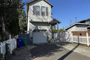 9143 SE Pine St, Portland, OR 97216 - Photo 2