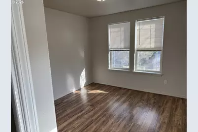 9143 SE Pine St, Portland, OR 97216 - Photo 22