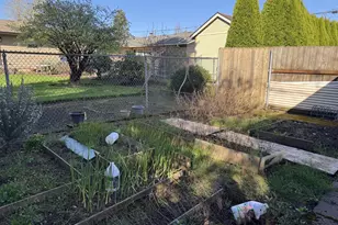 9143 SE Pine St, Portland, OR 97216 - Photo 28