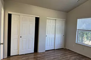 9143 SE Pine St, Portland, OR 97216 - Photo 18