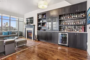 1310 NW Naito Pkwy, Portland, OR 97209 - Photo 8