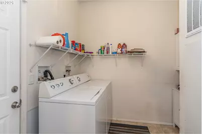 104 Angelcrest Ct, Roseburg, OR 97471 - Photo 26