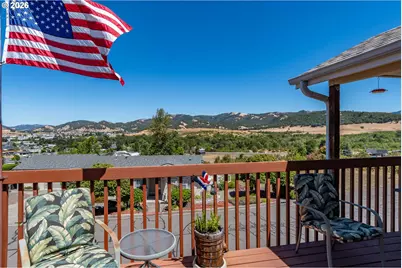104 Angelcrest Ct, Roseburg, OR 97471 - Photo 22