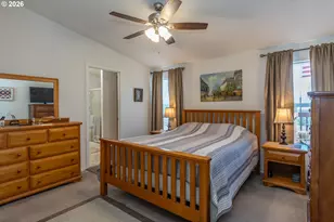 104 Angelcrest Ct, Roseburg, OR 97471 - Photo 8