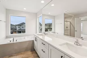 8238 SE Orion Ln, Hillsboro, OR 97123 - Photo 14